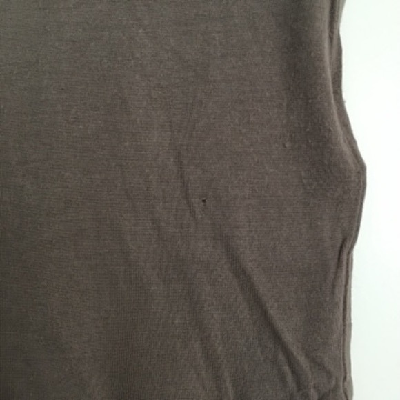 H&M Women’s Chic Tee - Picture 5 of 5